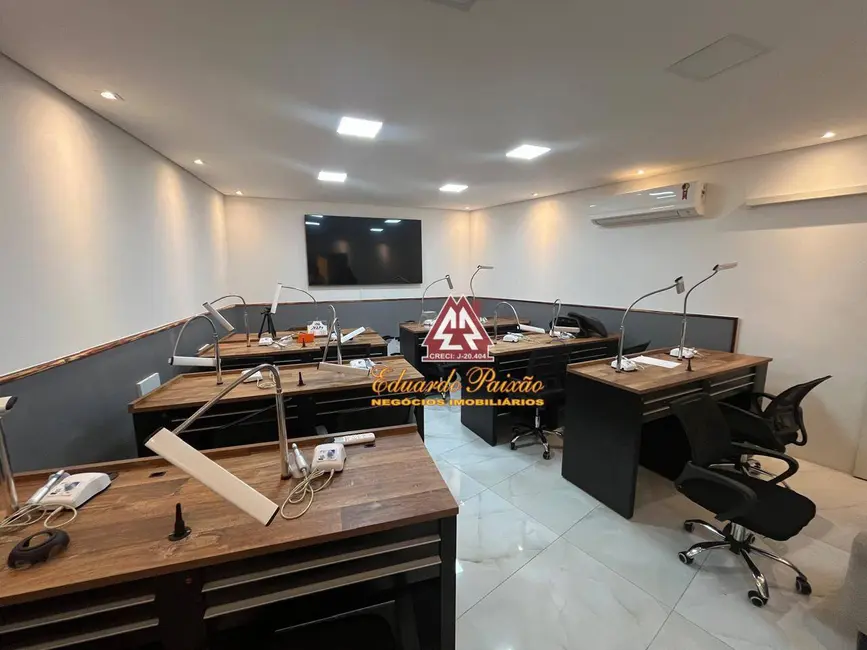 Sala Comercial à venda, 870m2 em Centro, Guarulhos - SP - imagem 3 Foto 3 de Sala Comercial à venda, 870m2 em Centro, Guarulhos - SP