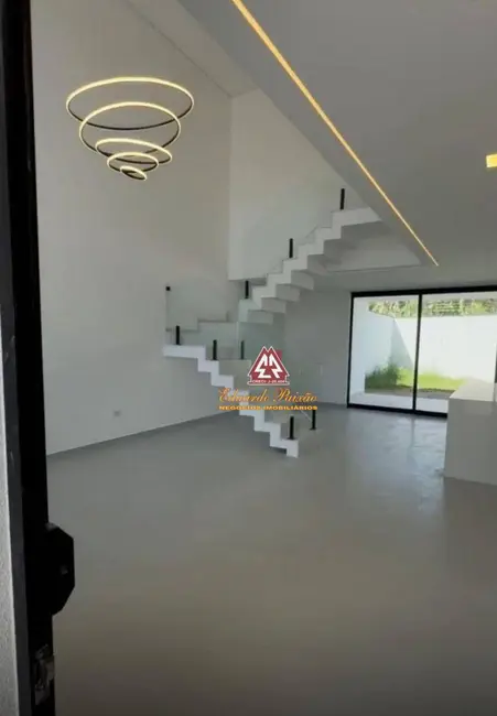 Foto 5 de Sobrado com 3 quartos à venda, 210m2 em Residencial e Comercial Guarulhos, Guarulhos - SP