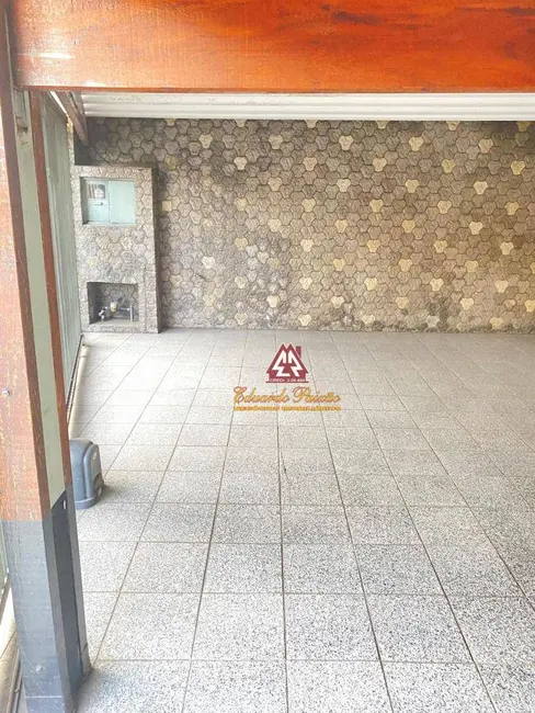 Casa com 2 quartos à venda, 189m2 em Parque Continental II, Guarulhos - SP - imagem 4 Foto 4 de Casa com 2 quartos à venda, 189m2 em Parque Continental II, Guarulhos - SP