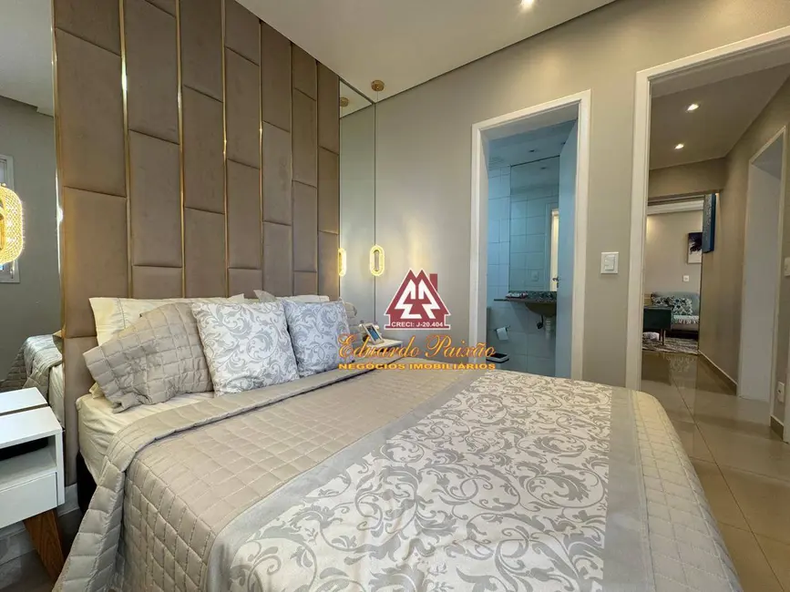 Foto 8 de Apartamento com 3 quartos à venda, 81m2 em Jardim Las Vegas, Guarulhos - SP