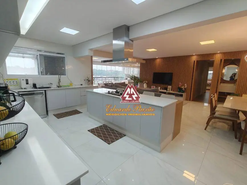 Foto 1 de Apartamento com 3 quartos à venda, 318m2 em Jardim Flor da Montanha, Guarulhos - SP