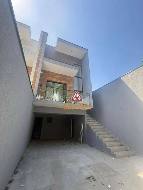 Foto 1 de Sobrado com 3 quartos à venda, 210m2 em Jardim Vila Galvão, Guarulhos - SP