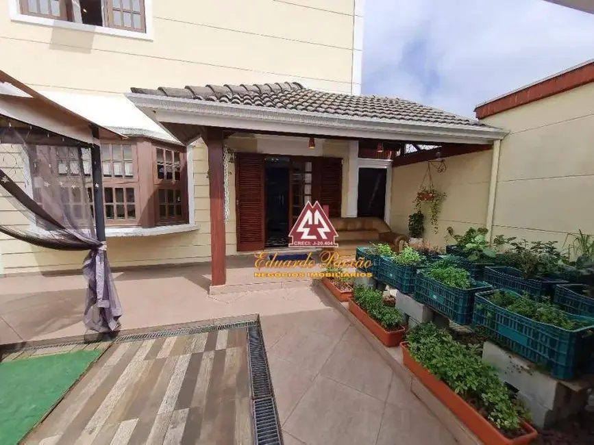 Foto 4 de Sobrado com 5 quartos à venda, 300m2 em Vila Rosália, Guarulhos - SP