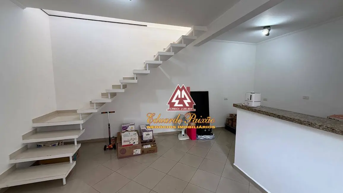 Sobrado com 3 quartos à venda, 180m2 em Jardim Vila Galvão, Guarulhos - SP - imagem 7 Foto 7 de Sobrado com 3 quartos à venda, 180m2 em Jardim Vila Galvão, Guarulhos - SP