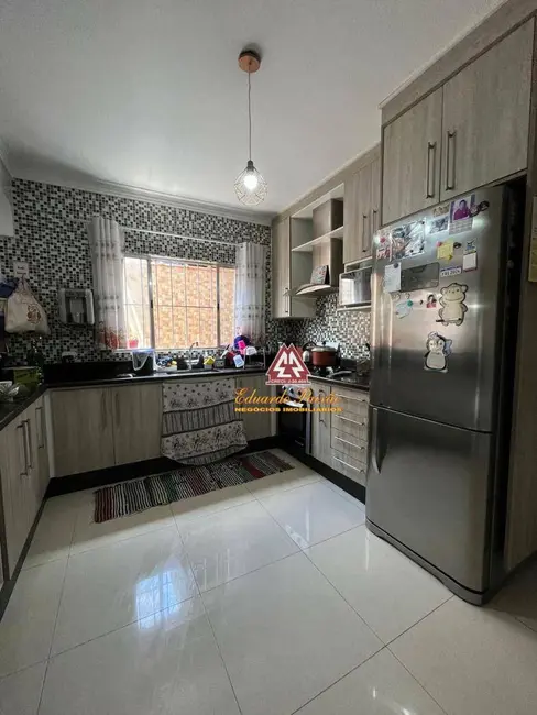 Sobrado com 3 quartos à venda, 126m2 em Parque Flamengo, Guarulhos - SP - imagem 6 Foto 6 de Sobrado com 3 quartos à venda, 126m2 em Parque Flamengo, Guarulhos - SP