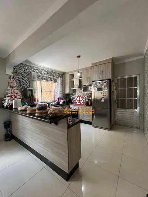 Sobrado com 3 quartos à venda, 126m2 em Parque Flamengo, Guarulhos - SP - imagem 8 Foto 8 de Sobrado com 3 quartos à venda, 126m2 em Parque Flamengo, Guarulhos - SP