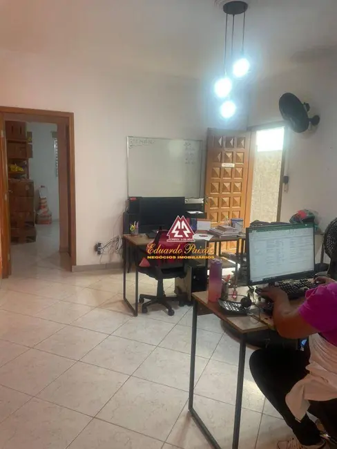 Casa com 3 quartos à venda, 125m2 em Jardim Santa Mena, Guarulhos - SP - imagem 1 Foto 1 de Casa com 3 quartos à venda, 125m2 em Jardim Santa Mena, Guarulhos - SP