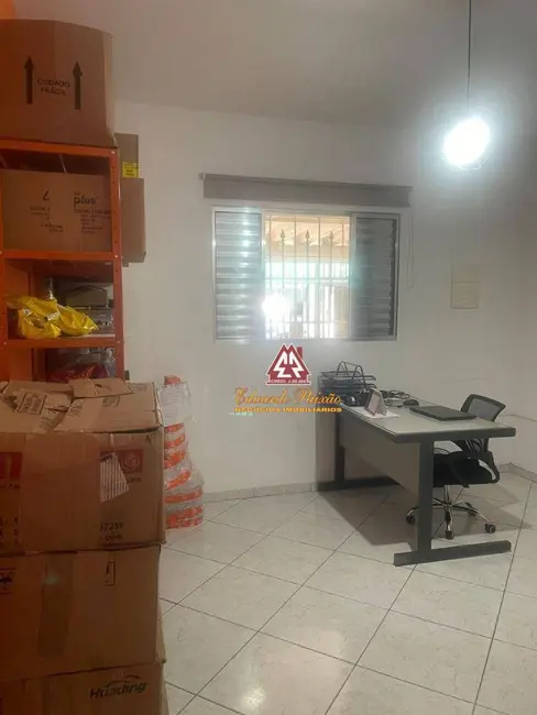 Casa com 3 quartos à venda, 125m2 em Jardim Santa Mena, Guarulhos - SP - imagem 8 Foto 8 de Casa com 3 quartos à venda, 125m2 em Jardim Santa Mena, Guarulhos - SP