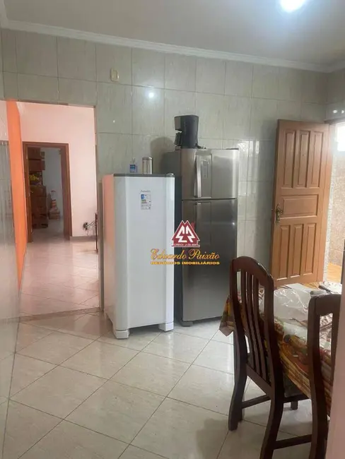 Casa com 3 quartos à venda, 125m2 em Jardim Santa Mena, Guarulhos - SP - imagem 4 Foto 4 de Casa com 3 quartos à venda, 125m2 em Jardim Santa Mena, Guarulhos - SP
