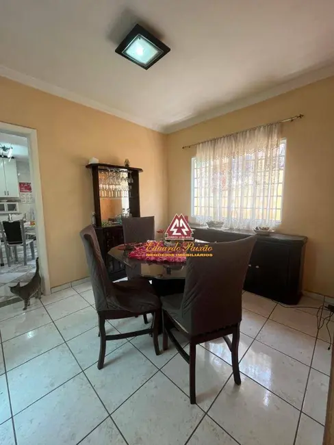 Casa com 4 quartos à venda, 250m2 em Jardim Santa Mena, Guarulhos - SP - imagem 2 Foto 2 de Casa com 4 quartos à venda, 250m2 em Jardim Santa Mena, Guarulhos - SP