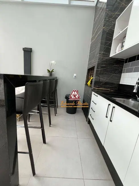 Foto 4 de Sobrado com 4 quartos à venda, 300m2 em Parque Renato Maia, Guarulhos - SP