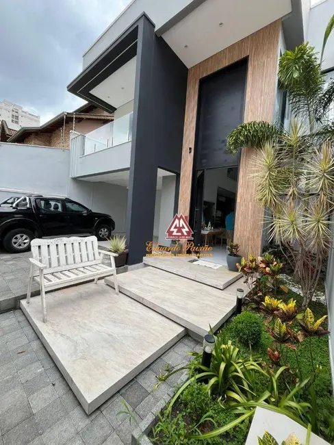 Foto 2 de Sobrado com 4 quartos à venda, 300m2 em Parque Renato Maia, Guarulhos - SP