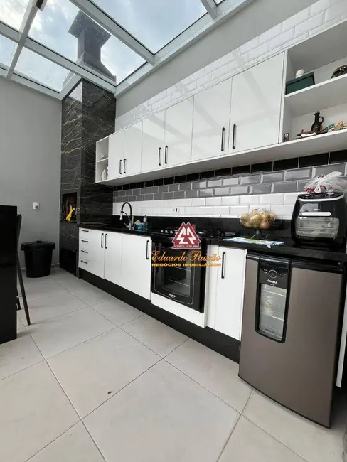 Foto 9 de Sobrado com 4 quartos à venda, 300m2 em Parque Renato Maia, Guarulhos - SP