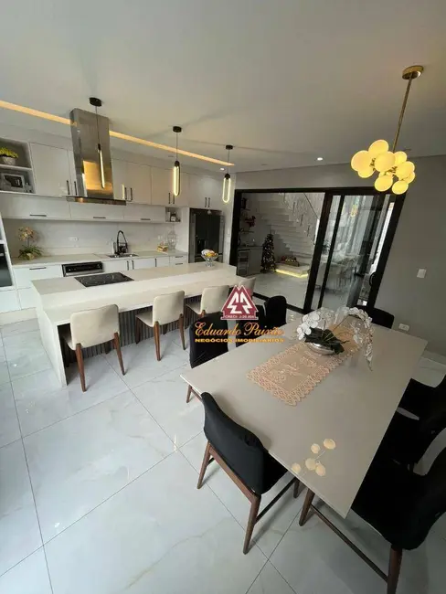 Foto 7 de Sobrado com 4 quartos à venda, 300m2 em Parque Renato Maia, Guarulhos - SP