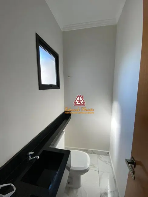 Sobrado com 3 quartos à venda, 125m2 em Jardim Santa Mena, Guarulhos - SP - imagem 9 Foto 9 de Sobrado com 3 quartos à venda, 125m2 em Jardim Santa Mena, Guarulhos - SP