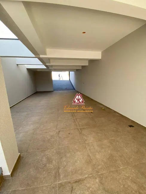 Sobrado com 3 quartos à venda, 125m2 em Jardim Santa Mena, Guarulhos - SP - imagem 3 Foto 3 de Sobrado com 3 quartos à venda, 125m2 em Jardim Santa Mena, Guarulhos - SP