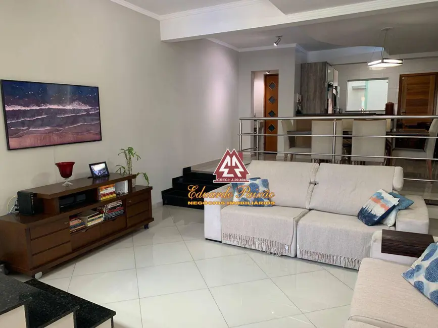 Foto 1 de Sobrado com 3 quartos à venda, 222m2 em Jardim São Ricardo, Guarulhos - SP