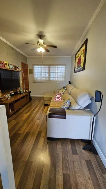 Foto 3 de Sobrado com 2 quartos à venda, 132m2 em Jardim Célia, Guarulhos - SP