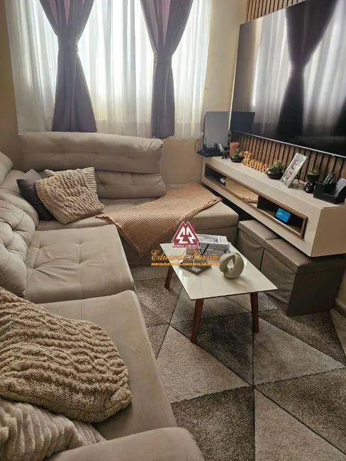 Foto 2 de Apartamento com 2 quartos à venda, 49m2 em Gopoúva, Guarulhos - SP