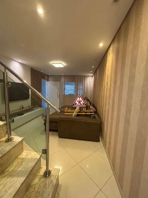 Foto 1 de Sobrado com 3 quartos à venda, 125m2 em Jardim do Papai, Guarulhos - SP