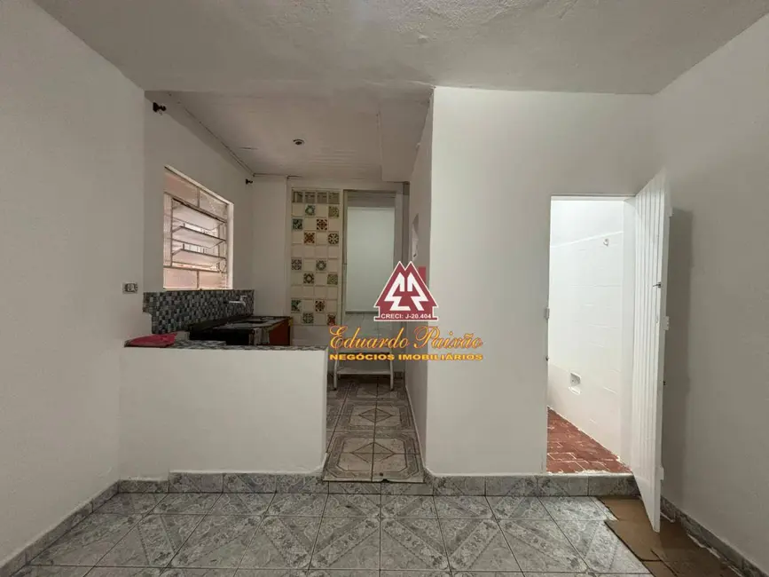 Casa com 2 quartos para alugar, 60m2 em Parque Santo Antônio, Guarulhos - SP - imagem 2 Foto 2 de Casa com 2 quartos para alugar, 60m2 em Parque Santo Antônio, Guarulhos - SP