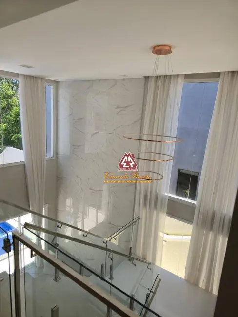 Foto 9 de Casa de Condomínio com 3 quartos à venda, 360m2 em Aruja - SP