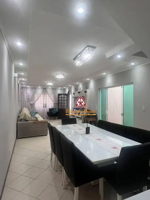 Foto 3 de Sobrado com 3 quartos à venda, 125m2 em Parque Continental, Guarulhos - SP