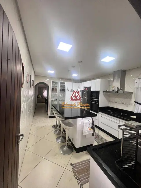 Foto 4 de Sobrado com 3 quartos à venda, 125m2 em Parque Continental, Guarulhos - SP