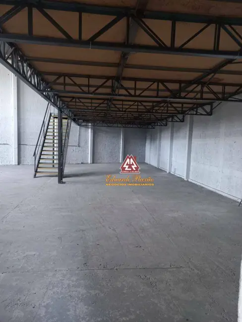 Foto 2 de Armazém / Galpão à venda e para alugar, 440m2 em Vila Paraíso, Guarulhos - SP