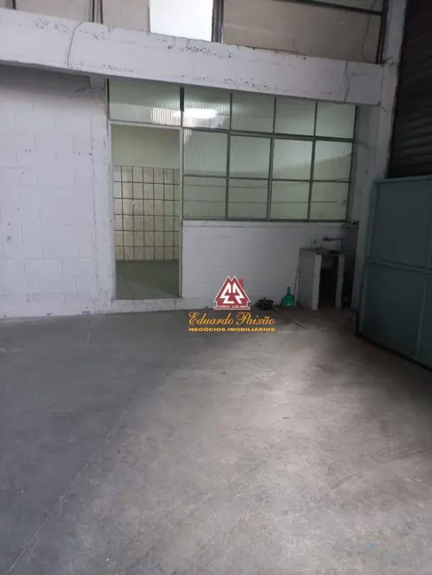 Foto 9 de Armazém / Galpão à venda e para alugar, 440m2 em Vila Paraíso, Guarulhos - SP