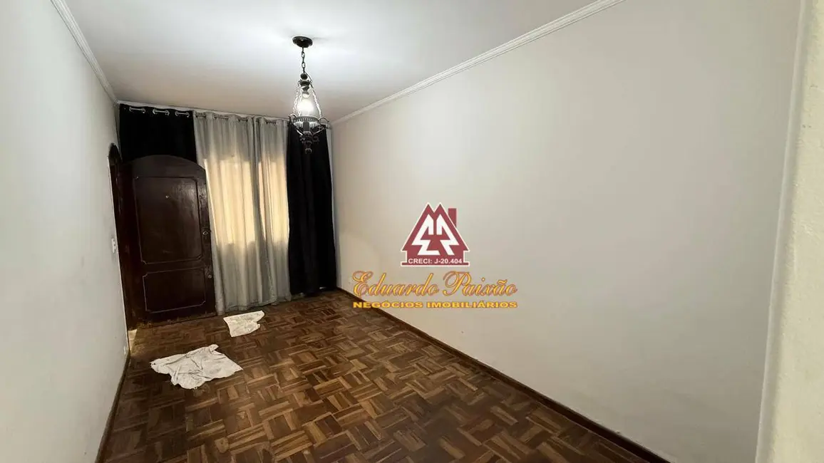 Casa com 2 quartos à venda, 111m2 em Jardim Almeida Prado, Guarulhos - SP - imagem 5 Foto 5 de Casa com 2 quartos à venda, 111m2 em Jardim Almeida Prado, Guarulhos - SP