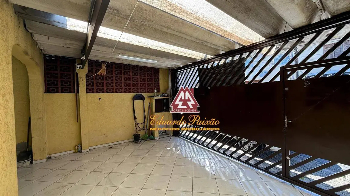 Casa com 2 quartos à venda, 111m2 em Jardim Almeida Prado, Guarulhos - SP - imagem 3 Foto 3 de Casa com 2 quartos à venda, 111m2 em Jardim Almeida Prado, Guarulhos - SP