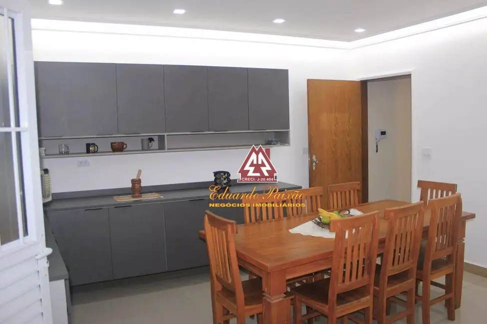 Sobrado com 5 quartos à venda, 420m2 em Gopoúva, Guarulhos - SP - imagem 5 Foto 5 de Sobrado com 5 quartos à venda, 420m2 em Gopoúva, Guarulhos - SP