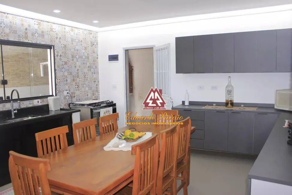 Sobrado com 5 quartos à venda, 420m2 em Gopoúva, Guarulhos - SP - imagem 4 Foto 4 de Sobrado com 5 quartos à venda, 420m2 em Gopoúva, Guarulhos - SP