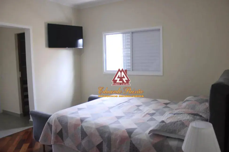 Sobrado com 5 quartos à venda, 420m2 em Gopoúva, Guarulhos - SP - imagem 9 Foto 9 de Sobrado com 5 quartos à venda, 420m2 em Gopoúva, Guarulhos - SP