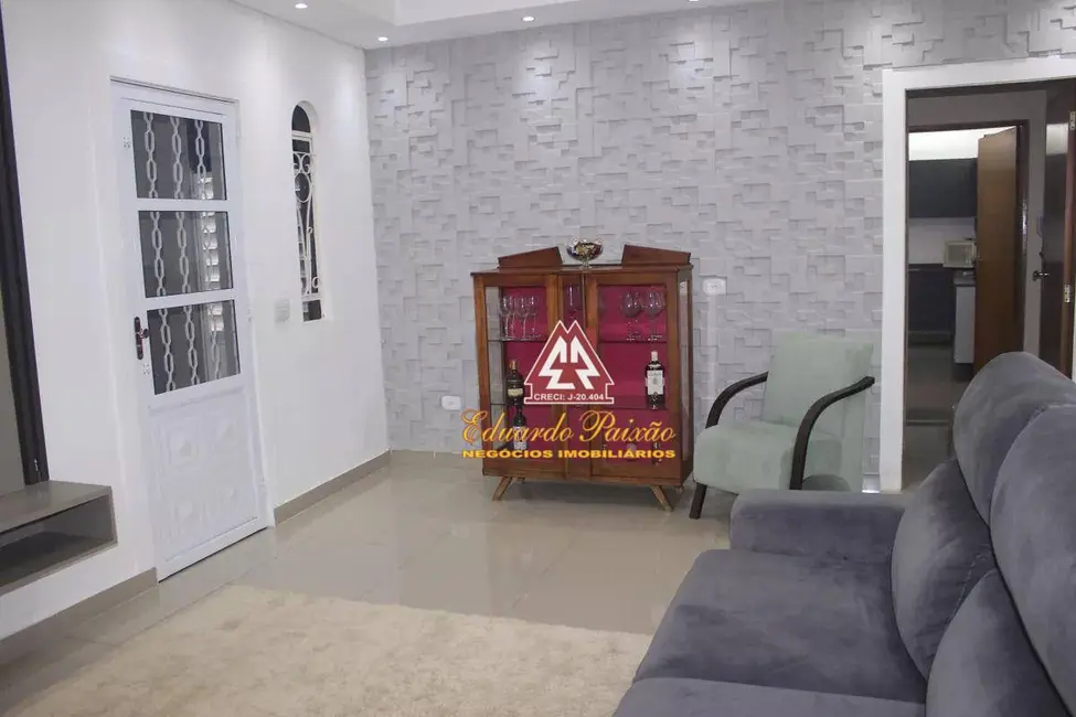 Sobrado com 5 quartos à venda, 420m2 em Gopoúva, Guarulhos - SP - imagem 3 Foto 3 de Sobrado com 5 quartos à venda, 420m2 em Gopoúva, Guarulhos - SP