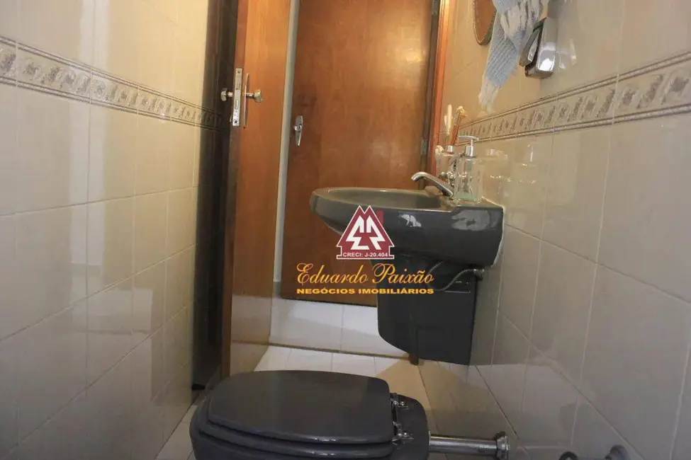 Sobrado com 5 quartos à venda, 420m2 em Gopoúva, Guarulhos - SP - imagem 7 Foto 7 de Sobrado com 5 quartos à venda, 420m2 em Gopoúva, Guarulhos - SP