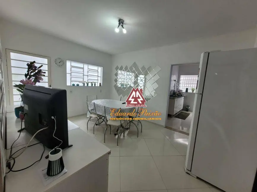 Sobrado com 3 quartos à venda, 161m2 em Jardim Rosa de Franca, Guarulhos - SP - imagem 5 Foto 5 de Sobrado com 3 quartos à venda, 161m2 em Jardim Rosa de Franca, Guarulhos - SP