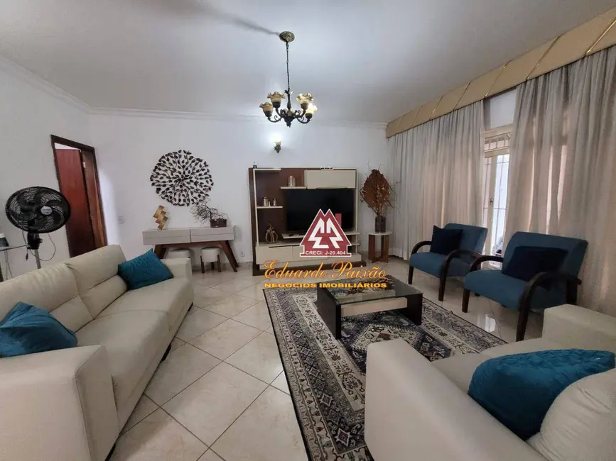 Sobrado com 3 quartos à venda, 161m2 em Jardim Rosa de Franca, Guarulhos - SP - imagem 1 Foto 1 de Sobrado com 3 quartos à venda, 161m2 em Jardim Rosa de Franca, Guarulhos - SP