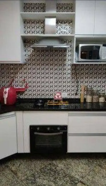 Sobrado com 3 quartos à venda, 175m2 em Jardim São Judas Tadeu, Guarulhos - SP - imagem 7 Foto 7 de Sobrado com 3 quartos à venda, 175m2 em Jardim São Judas Tadeu, Guarulhos - SP