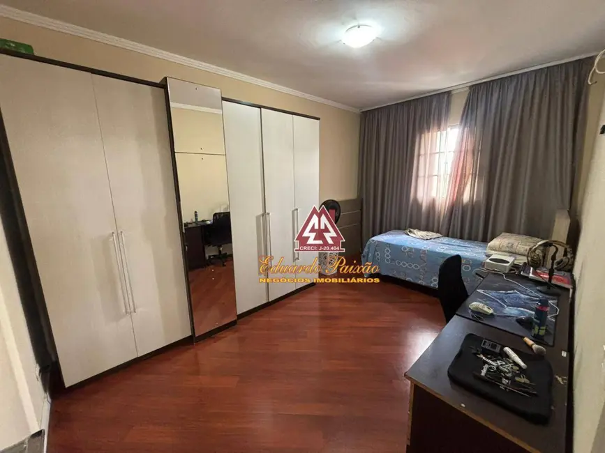 Foto 9 de Apartamento com 2 quartos para alugar, 70m2 em Vila Galvão, Guarulhos - SP