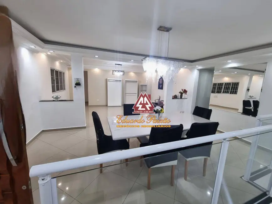 Foto 3 de Sobrado com 5 quartos à venda, 250m2 em Jardim Adriana, Guarulhos - SP