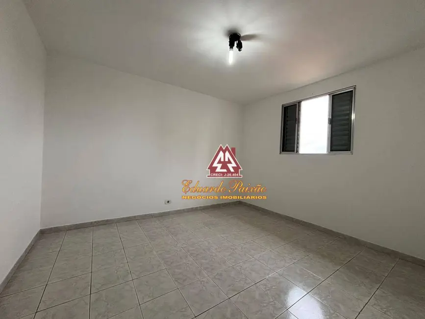 Foto 9 de Apartamento com 2 quartos para alugar, 70m2 em Jardim Terezópolis, Guarulhos - SP