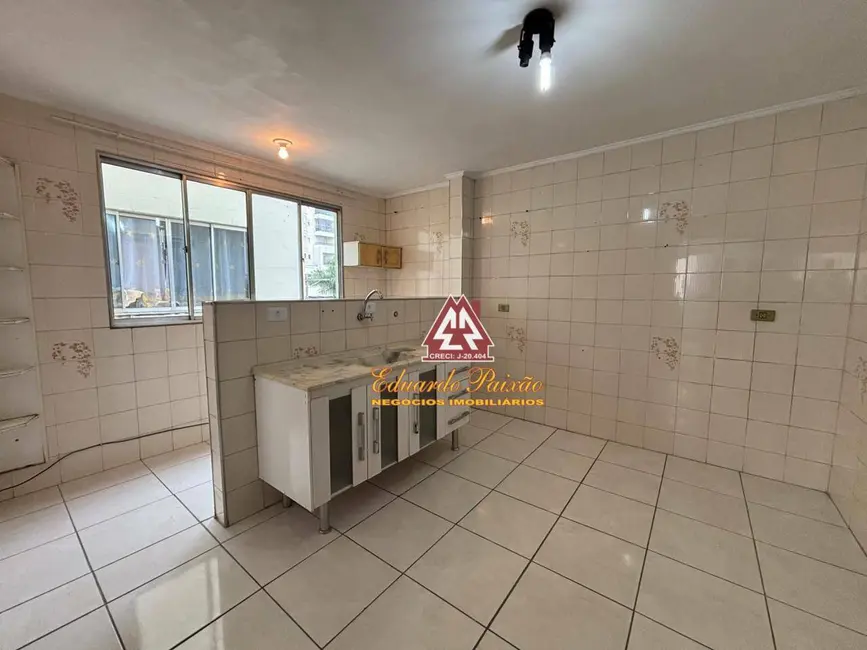 Foto 1 de Apartamento com 2 quartos para alugar, 70m2 em Jardim Terezópolis, Guarulhos - SP