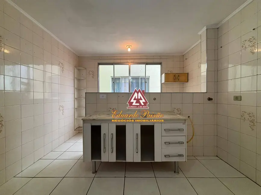 Foto 2 de Apartamento com 2 quartos para alugar, 70m2 em Jardim Terezópolis, Guarulhos - SP