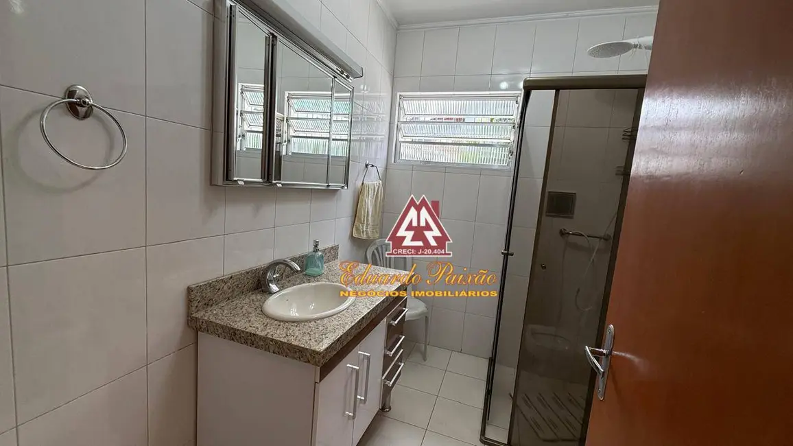 Foto 6 de Casa com 2 quartos à venda, 300m2 em Vila Nilo, São Paulo - SP