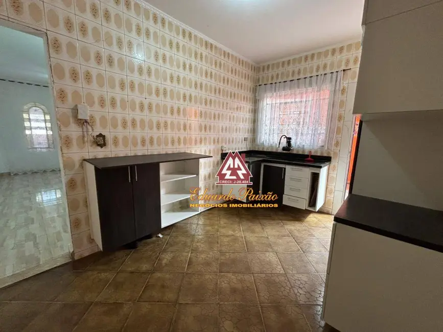 Foto 9 de Casa com 3 quartos para alugar, 150m2 em Vila Silveira, Guarulhos - SP