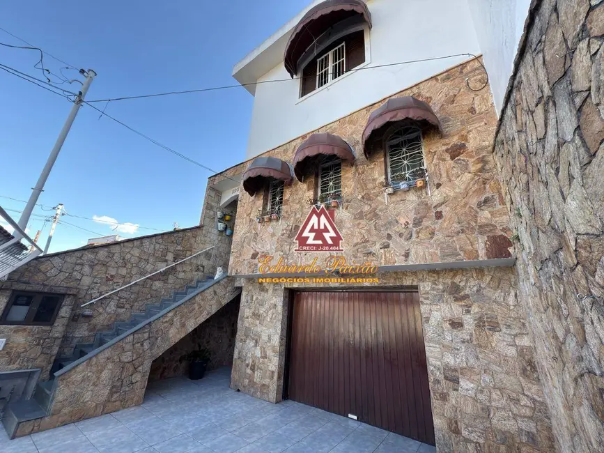 Sobrado com 3 quartos à venda, 160m2 em Jardim Rosa de Franca, Guarulhos - SP - imagem 1 Foto 1 de Sobrado com 3 quartos à venda, 160m2 em Jardim Rosa de Franca, Guarulhos - SP