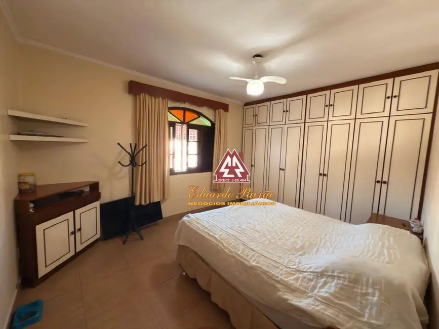 Sobrado com 3 quartos à venda, 160m2 em Jardim Rosa de Franca, Guarulhos - SP - imagem 7 Foto 7 de Sobrado com 3 quartos à venda, 160m2 em Jardim Rosa de Franca, Guarulhos - SP