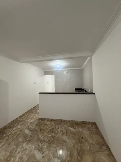 Casa com 2 quartos à venda, 125m2 em Parque Continental I, Guarulhos - SP - imagem 1 Foto 1 de Casa com 2 quartos à venda, 125m2 em Parque Continental I, Guarulhos - SP